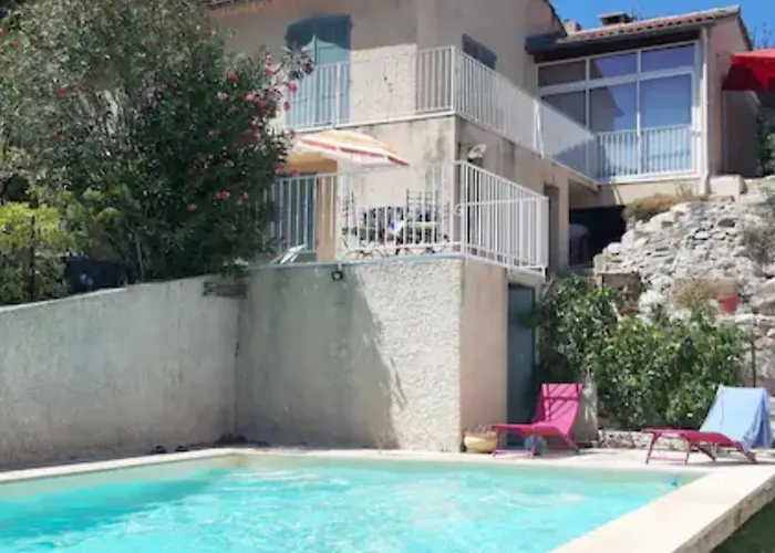 Pour 2 , Jardin Piscine Arret De Bus 50m ,climatise *