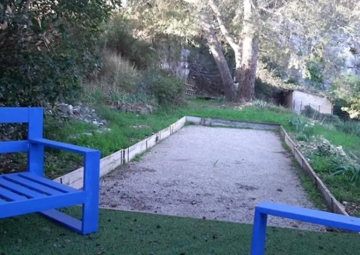 Oda ve Kahvaltı Pour 2 , Jardin Piscine Arret De Bus 50m ,climatise